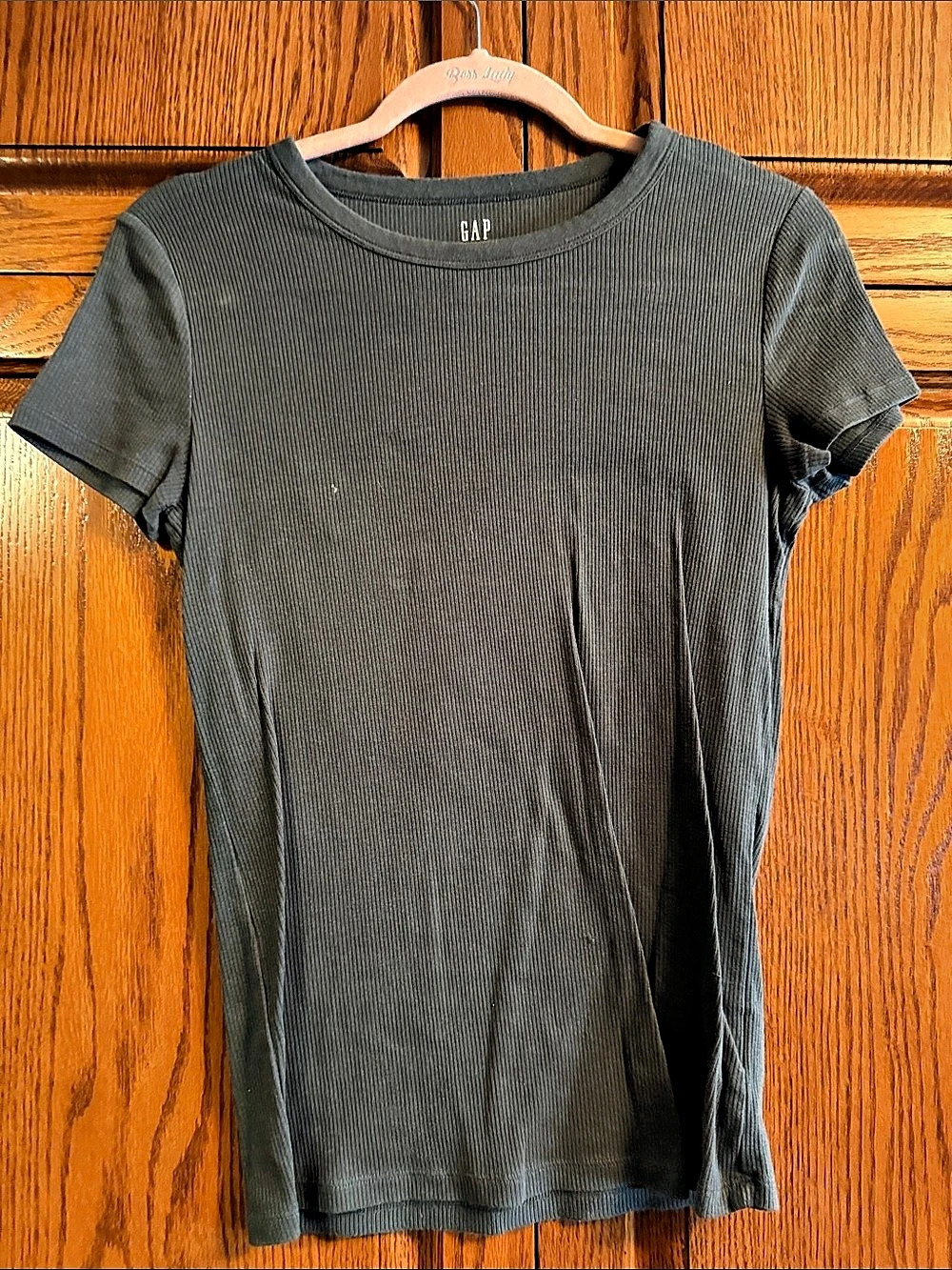 Gap Modern Rib T-Shirt Ribbed Short Sleeve Tee in Gray Medium